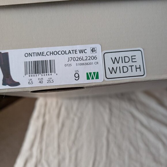 Naturalizer OnTime Knee High (Wide Calf), Chocolate Brown Suede Size 9 Wide - Picture 3 of 7